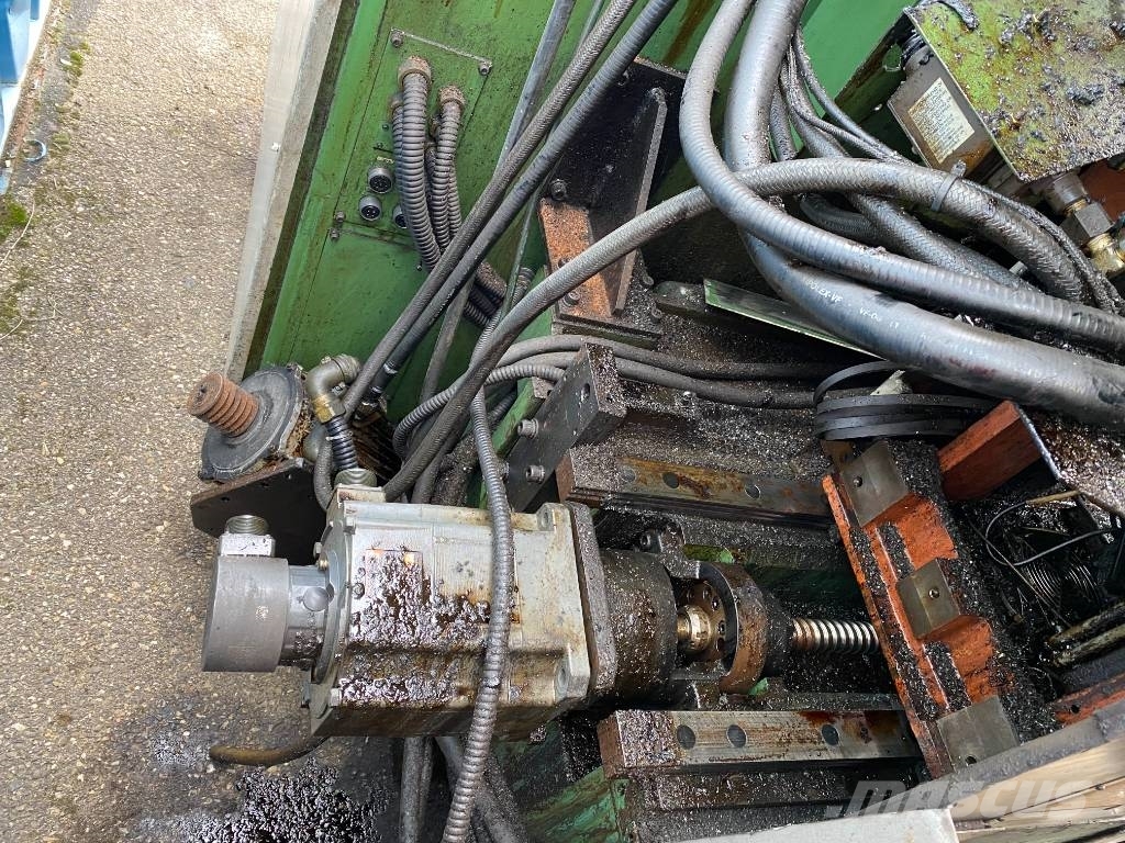 Mazak / Yamazaki FLEX-GL 200N-MLTPLX 630 1er Main Forestal - Otros