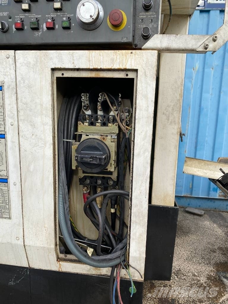 Mazak / Yamazaki FLEX-GL 200N-MLTPLX 630 1er Main Forestal - Otros