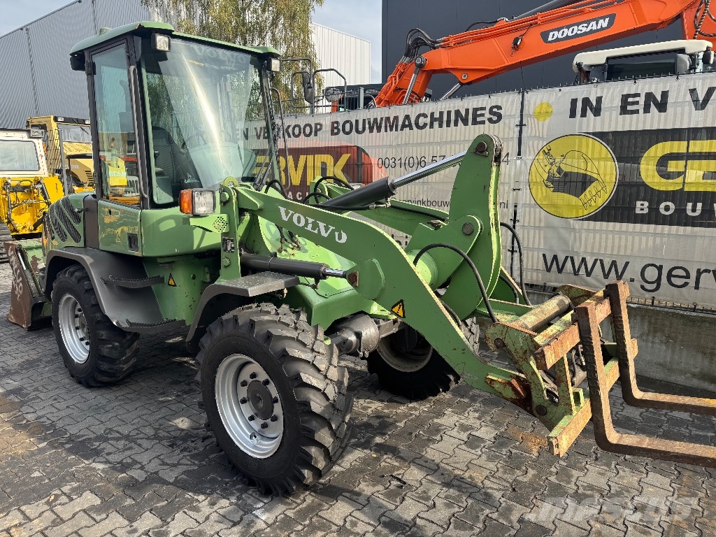 Volvo L30 Rataslaadurid
