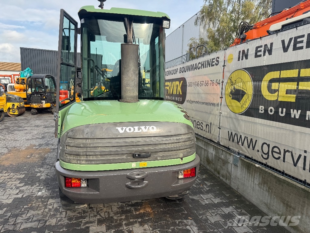 Volvo L30 Rataslaadurid