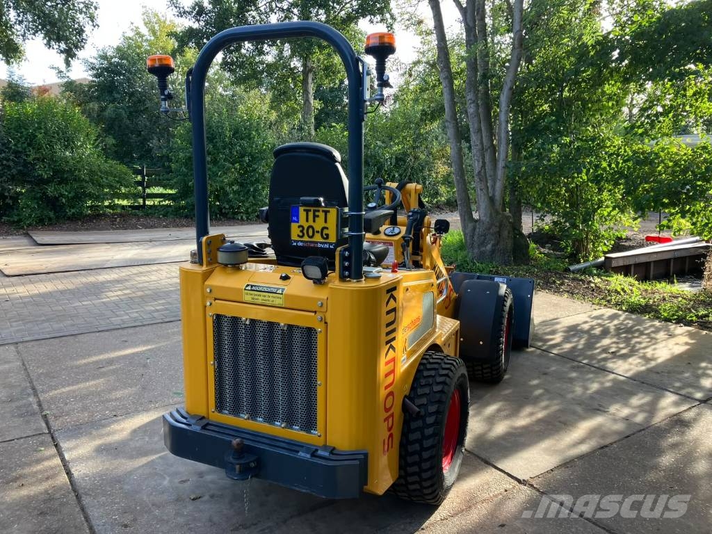Knikmops 170 minishovel | 200u | 36pk | Nieuwstaat 휠로우더