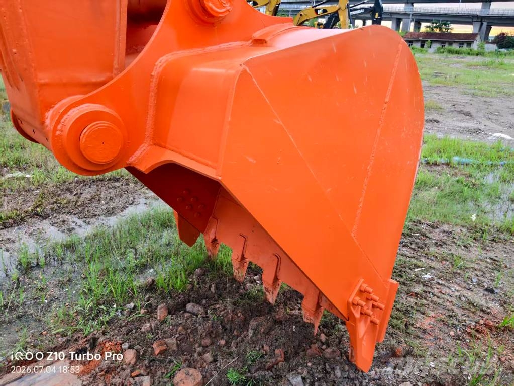 Hitachi ZX 350 حفارات زحافة
