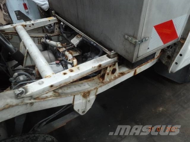 Piaggio Porter 1.3 benzyna 4x2 Pick up/Valník