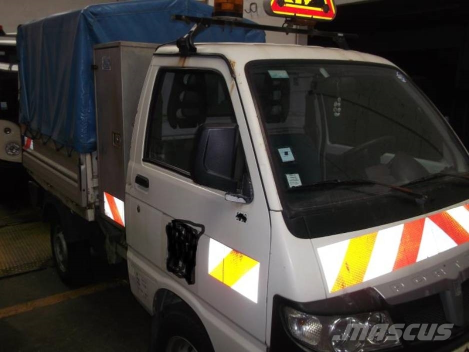 Piaggio Porter 1.3 benzyna 4x2 Pick up/Valník