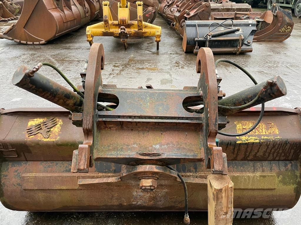 Tilting bucket CW-40 Buckets
