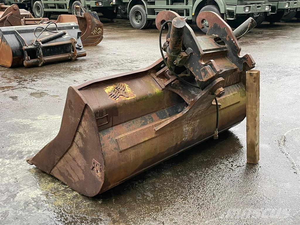 Tilting bucket CW-40 Buckets