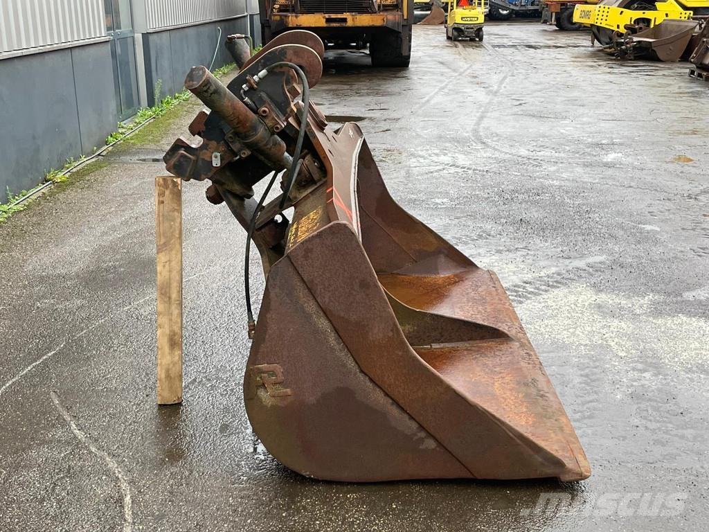 Tilting bucket CW-40 Buckets