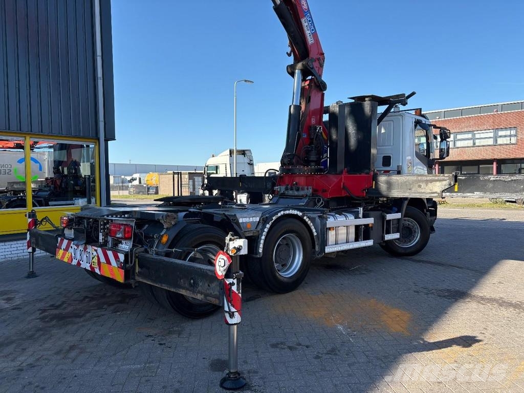 Iveco Stralis 420 X-WAY + HMF 5020K-RCS 6x TRACTOR + 6X4 Mobiilinosturit