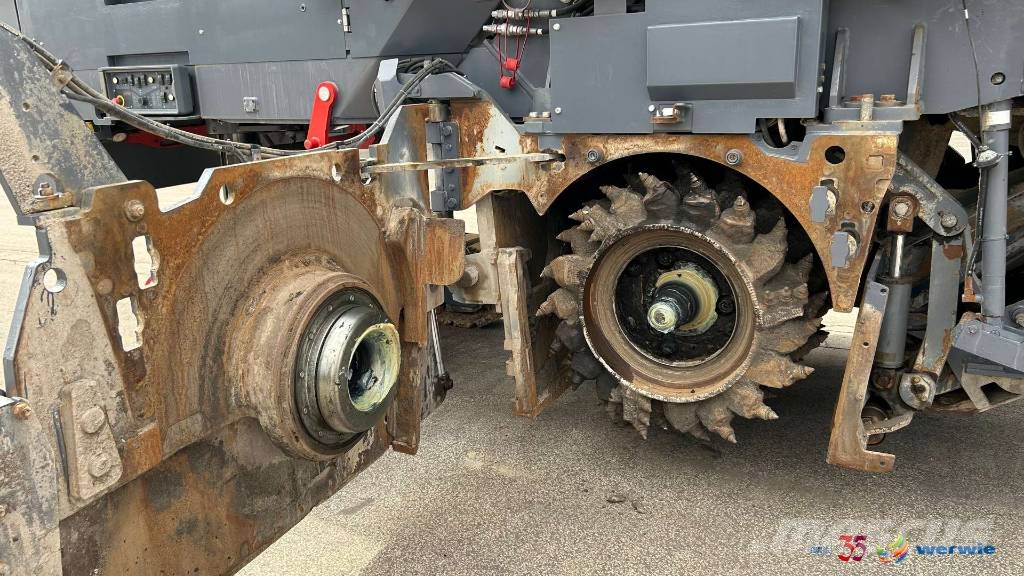Wirtgen W 210 Fi Fresadoras de asfalto