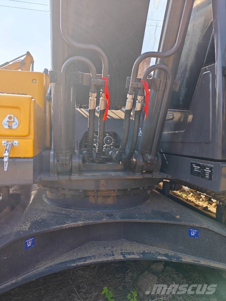 Volvo EC 250 D L حفارات زحافة