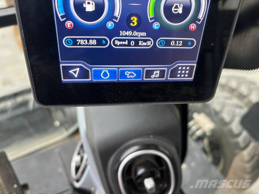 Sany SY 175 W حفارات بعجل