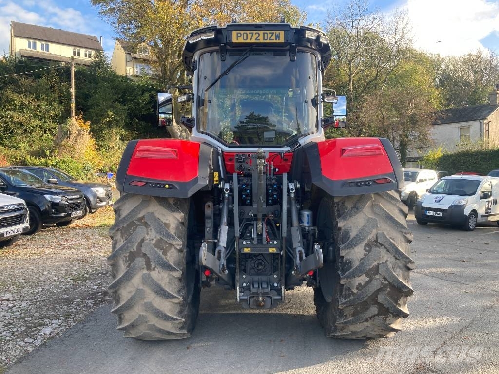 Massey Ferguson 8S.225 Tractores
