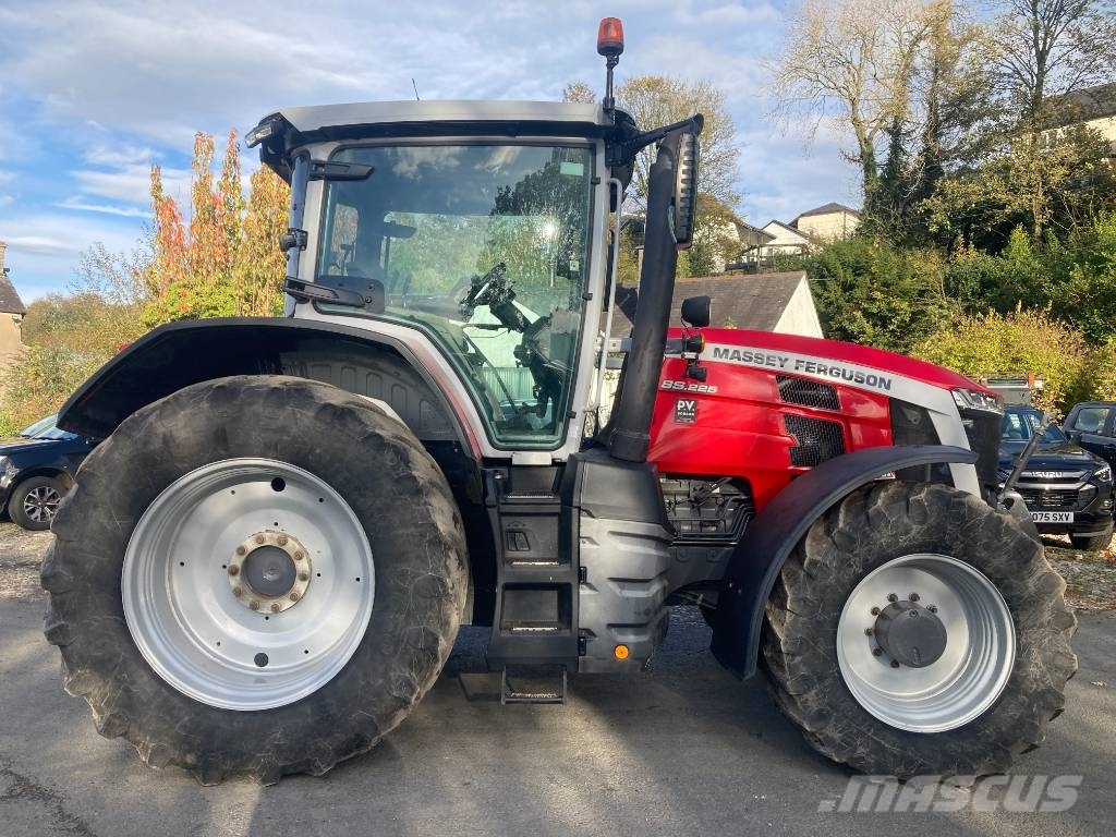 Massey Ferguson 8S.225 Tractores