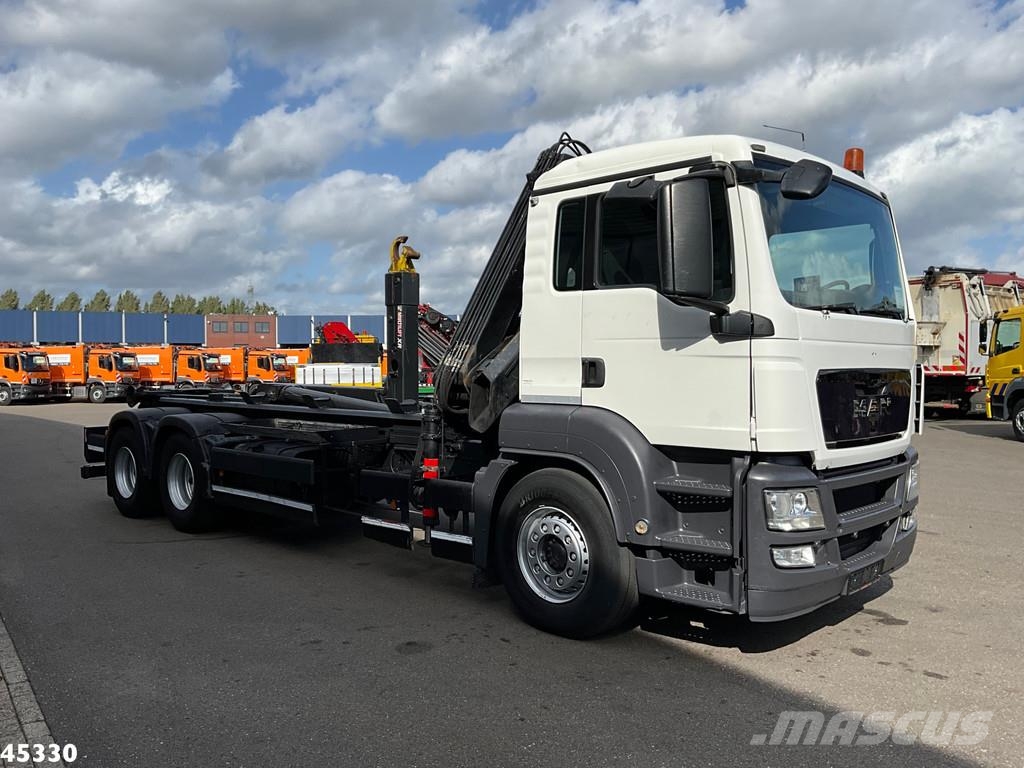 MAN TGS 26.360 6x4 Hiab 12 Tonmeter laadkraan Camiones elevadores de gancho