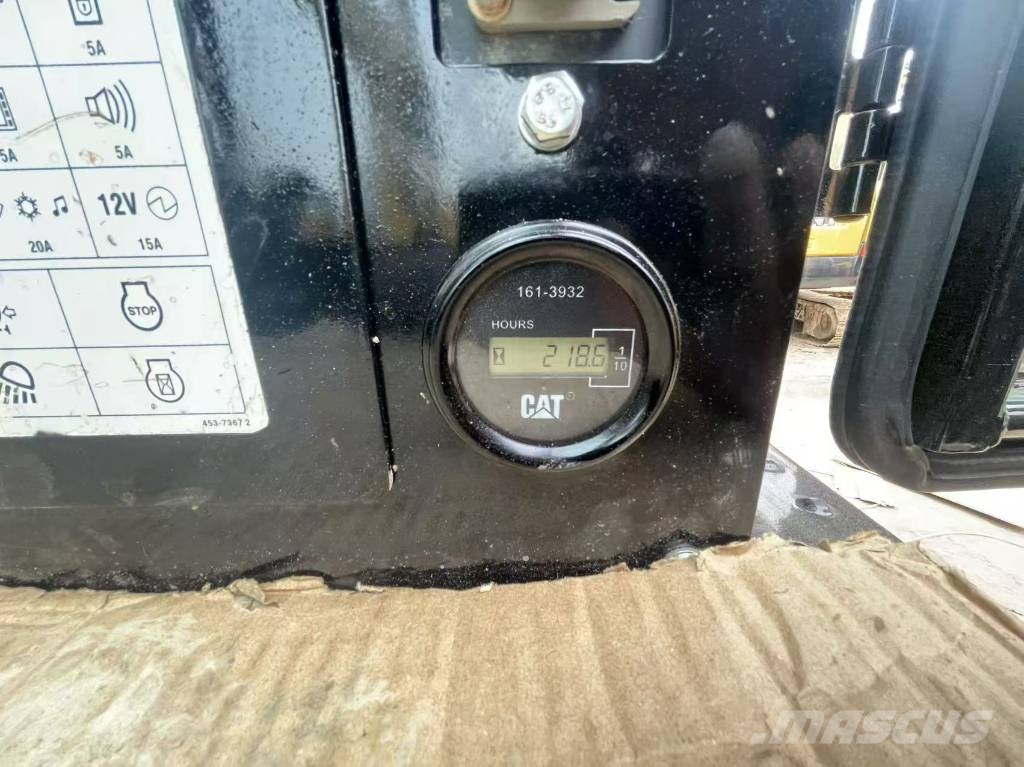CAT 305.5E2 Mini bagri <7t