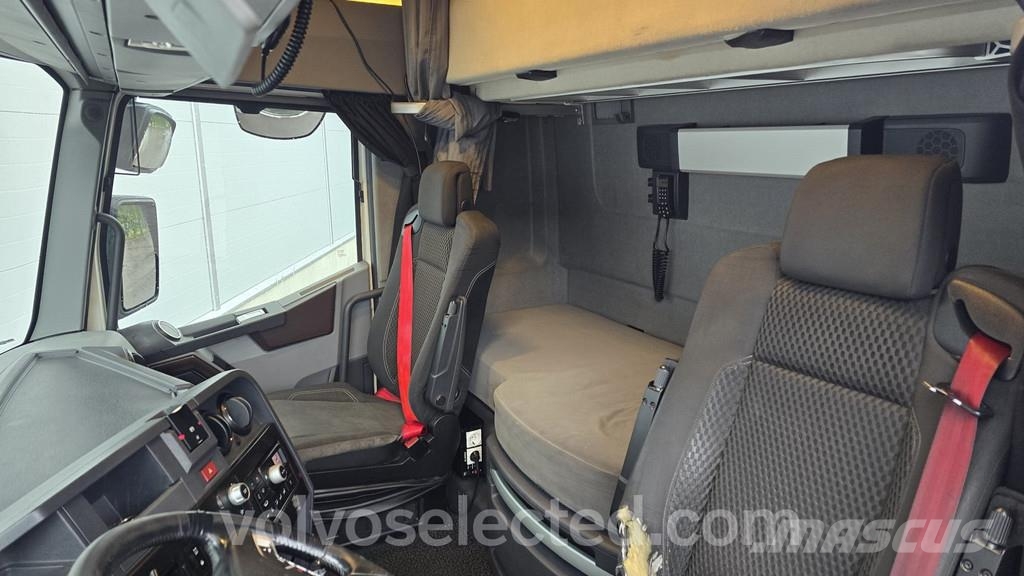 Renault T High Truck Tractor Units