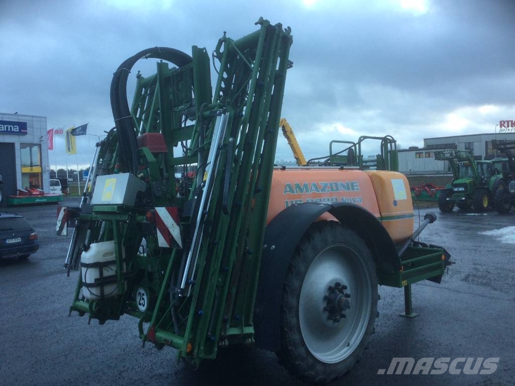 Amazone UG 2200 Nova Tractoare agricole sprayers