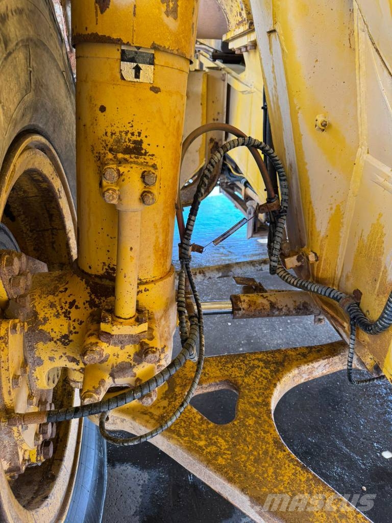 Komatsu HD 405-6 //BJ. 2006 - 21317H Dumper - Starr
