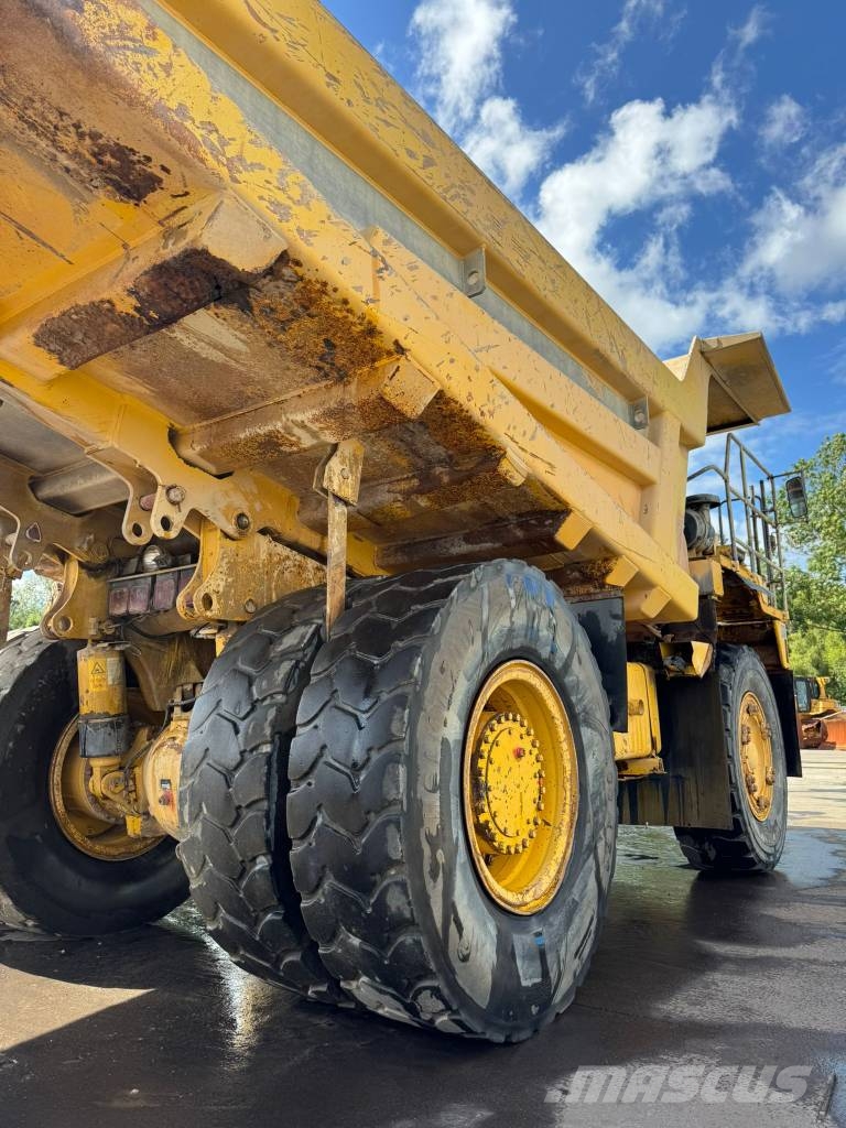 Komatsu HD 405-6 //BJ. 2006 - 21317H Dumper - Starr
