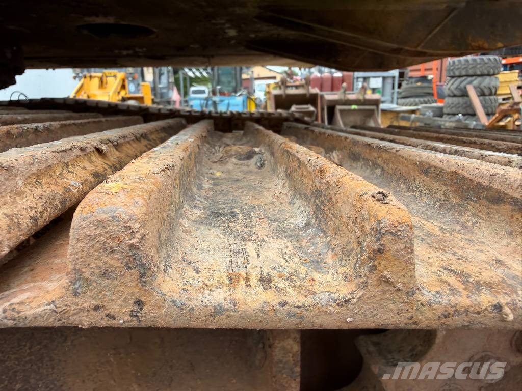 Furukawa 645 LS Excavadoras sobre orugas