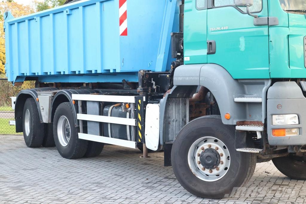 MAN TGA 26.440 6X6 | HYVA HOOKLIFT | HMF 2020-K3 | GRA Autogru