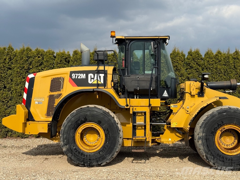 CAT 972 M Gumikerekes homlokrakodók