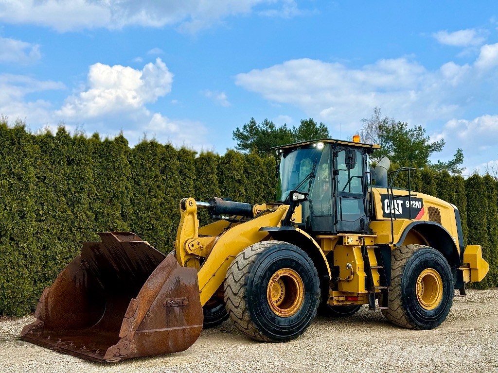 CAT 972 M Gumikerekes homlokrakodók