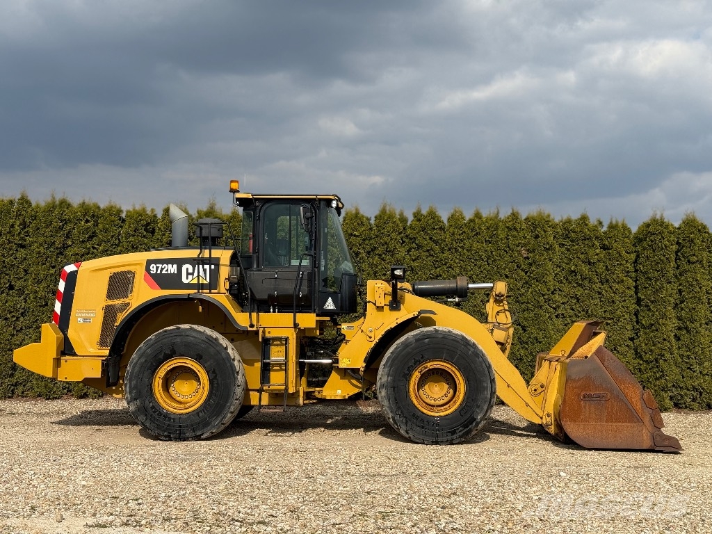 CAT 972 M Gumikerekes homlokrakodók
