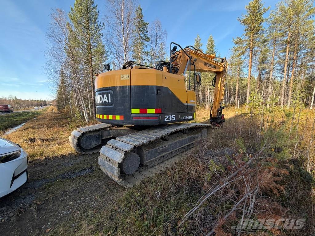 Hyundai Robex 235 LCR-9 A Excavatoare pe șenile
