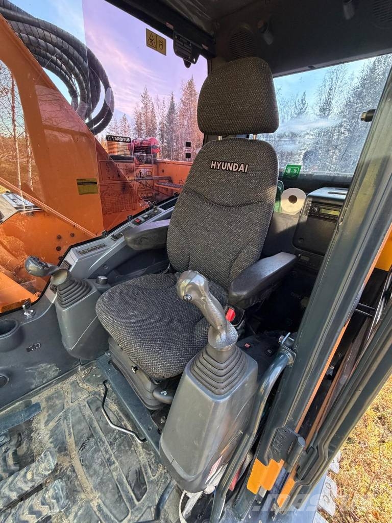 Hyundai Robex 235 LCR-9 A Excavatoare pe șenile