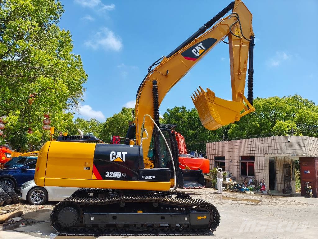 CAT 320 D Гусеничні екскаватори