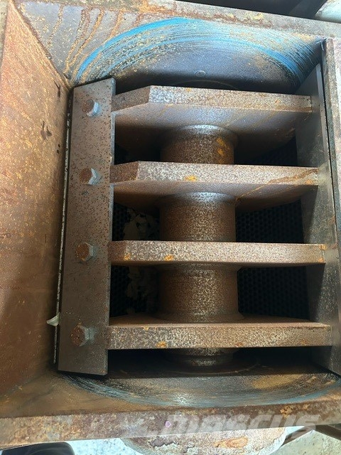 Weima WASTE GRANULATOR MILL آلات تمزيق المخلفات