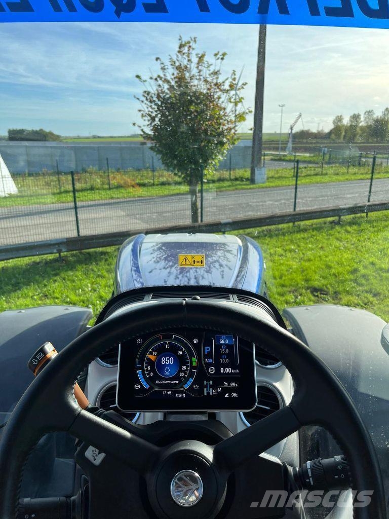 New Holland T7.245 SW II AC sous Garantie NH Трактори