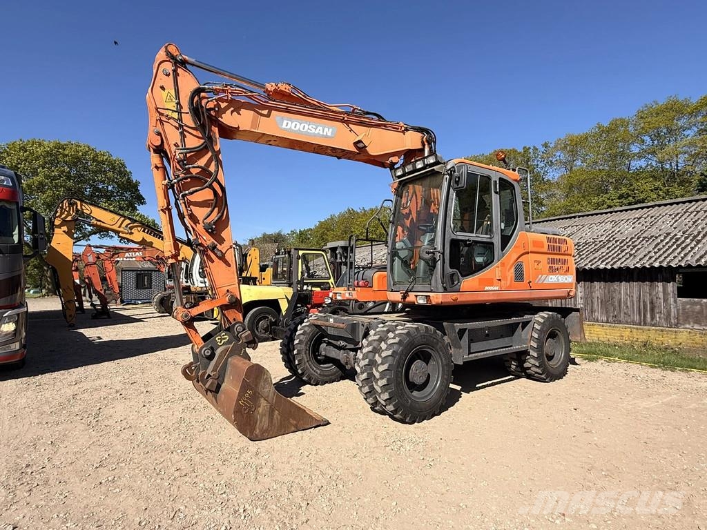 Doosan DX160W-3, 2015, Kootwijkerbroek, Netherlands - Used wheeled