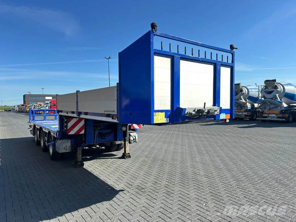 Emtech NNR48 3 ASSER HYDRAULISCHE GESTUURDE KORTE UITSCHU Low loader-semi-trailers