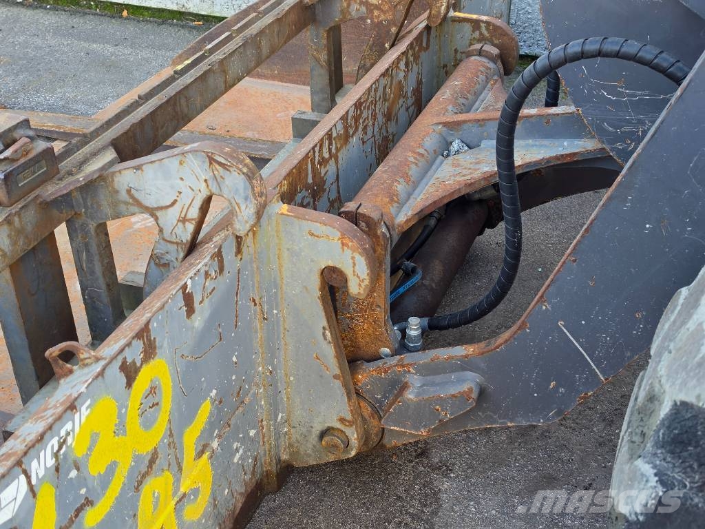 Volvo L 30 B Wielladers