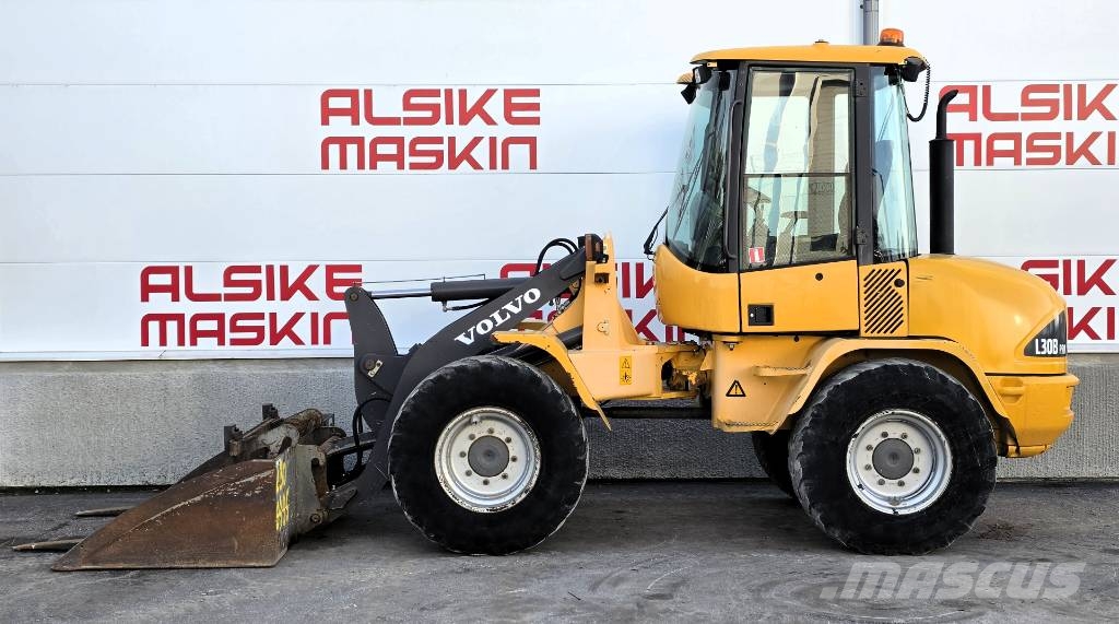 Volvo L 30 B Wielladers