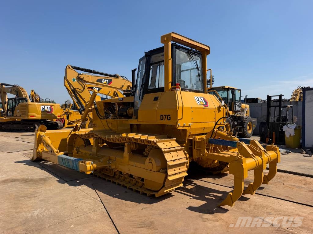 CAT D7G Bulldozer