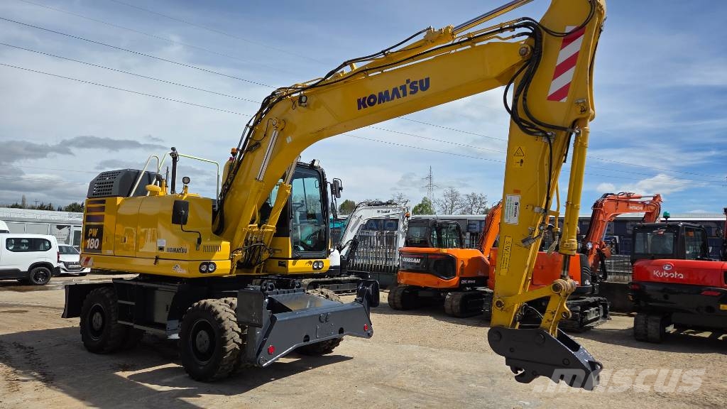 Komatsu PW 180-11 Hjulgrävare
