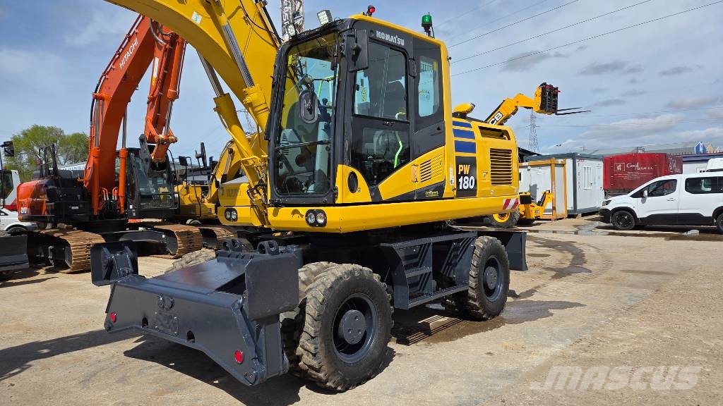 Komatsu PW 180-11 Hjulgrävare