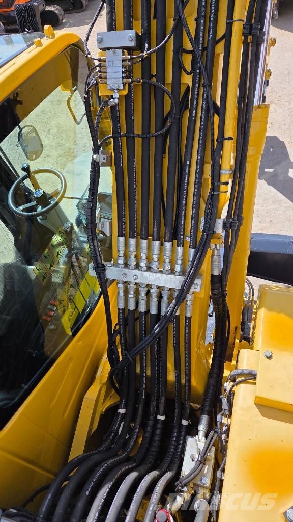 Komatsu PW 180-11 Hjulgrävare