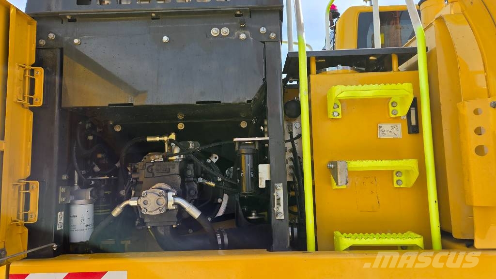 Komatsu PW 180-11 Hjulgrävare