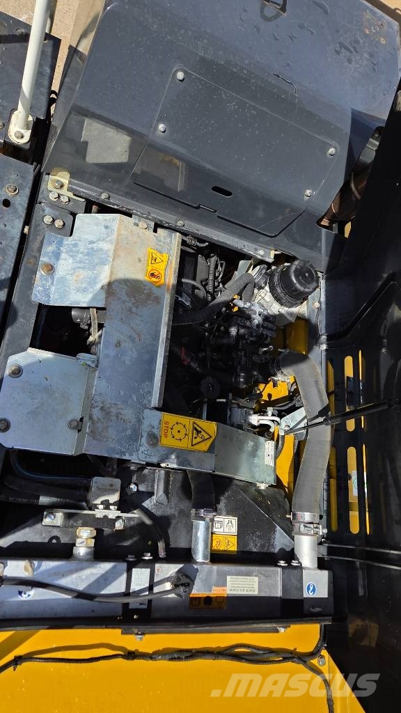 Komatsu PW 180-11 Hjulgrävare