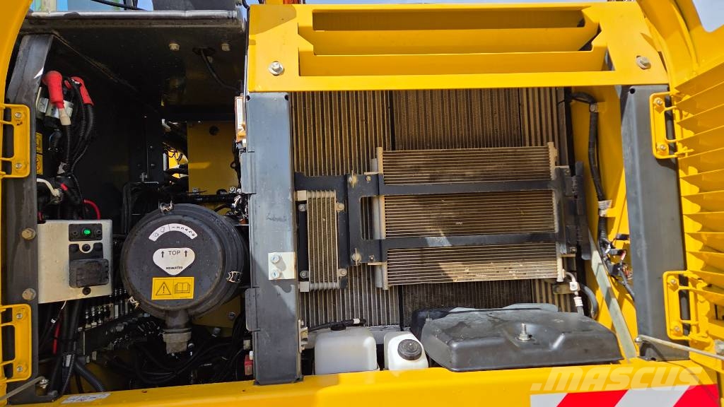 Komatsu PW 180-11 Hjulgrävare