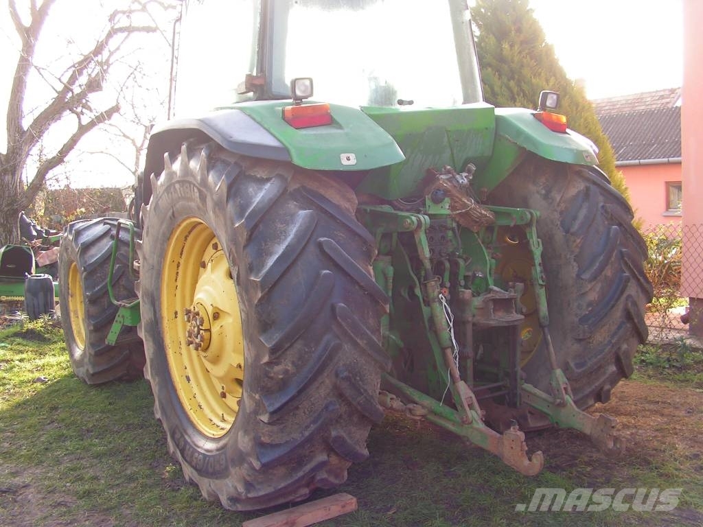 John Deere 8200 Навесное оборудование и запчасти