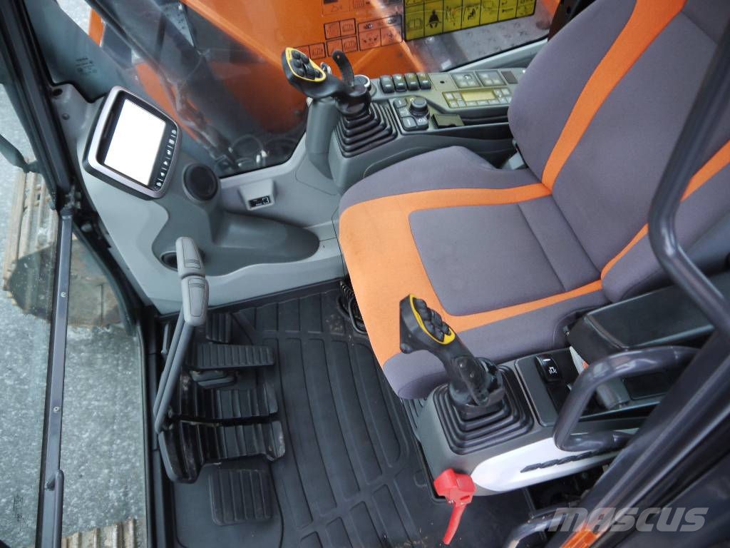Doosan DX 140 LCR-5 Excavadoras sobre orugas