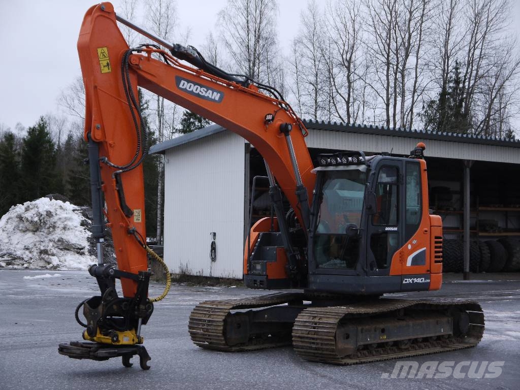 Doosan DX 140 LCR-5 Excavadoras sobre orugas