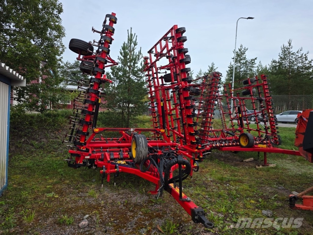 Väderstad NZ-Agressive 1000 كاسحات