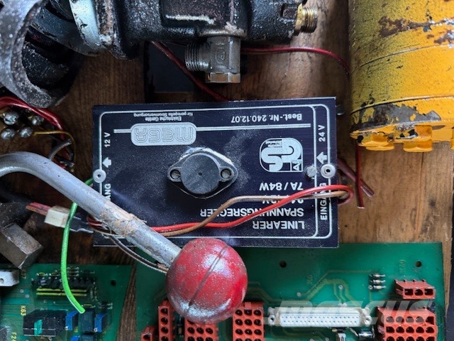 Liebherr A 902 USED PARTS CAB Cabine en interieur