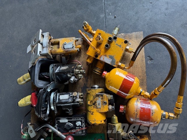 Liebherr A 902 USED PARTS CAB Cabine en interieur
